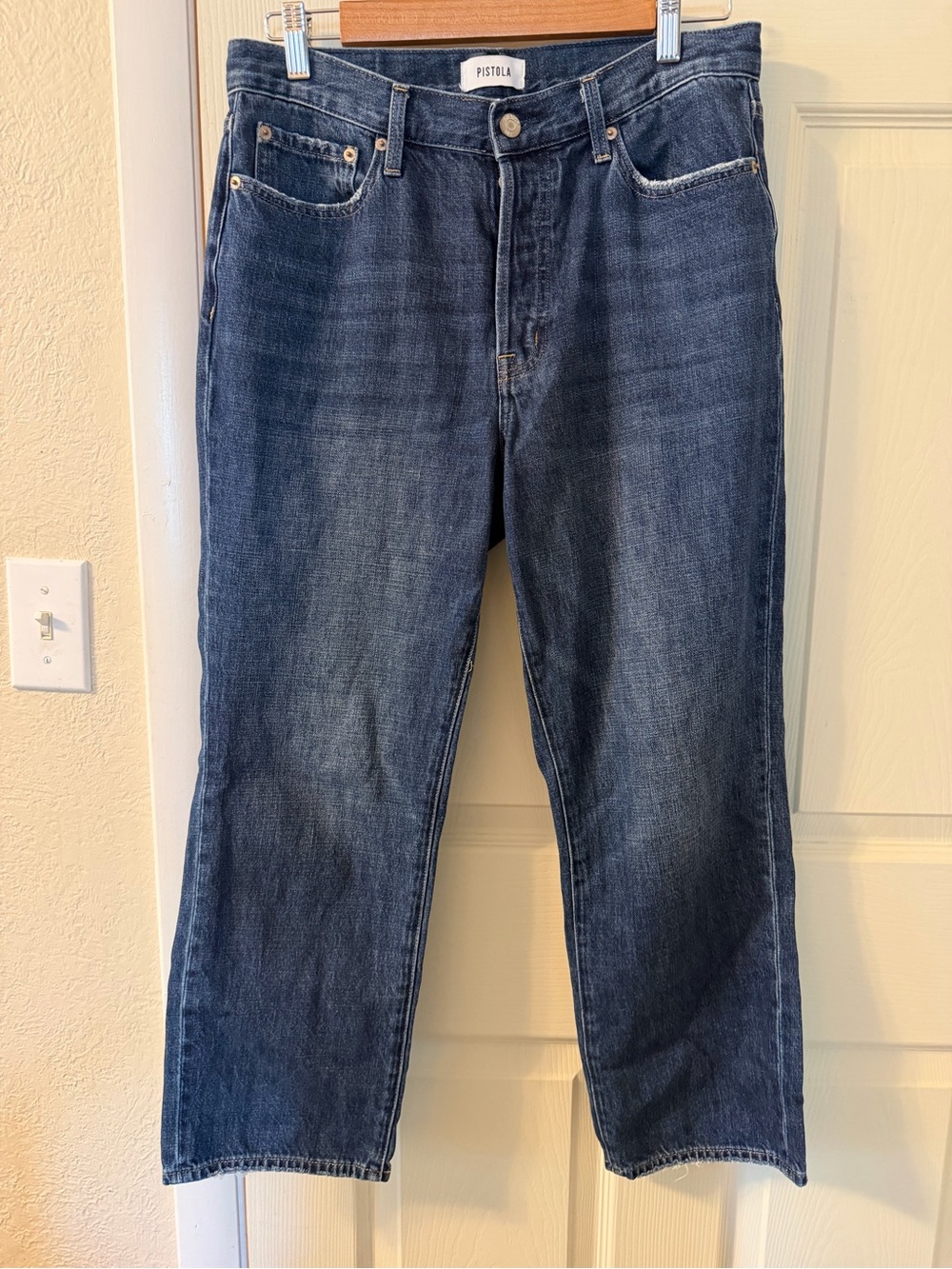Pistola dark blue relaxed straight leg jeans button fly size 29